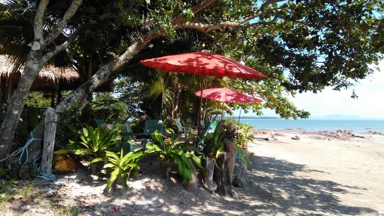 Dugong Koh Sukorn Hotel Ko Sukon Bagian luar foto