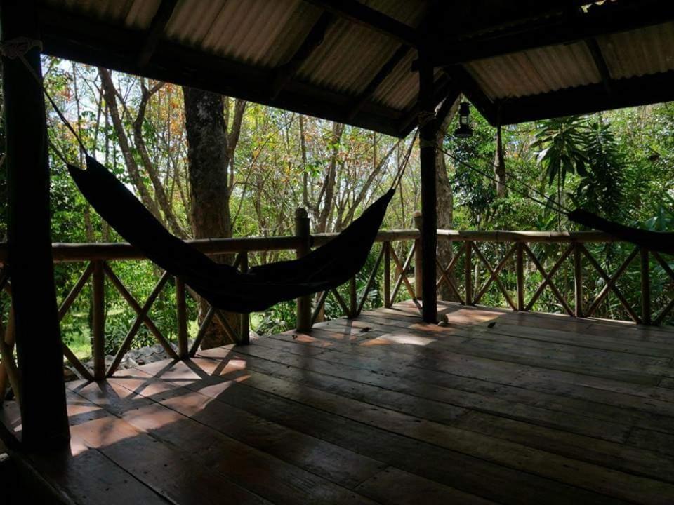 Dugong Koh Sukorn Hotel Ko Sukon Bagian luar foto